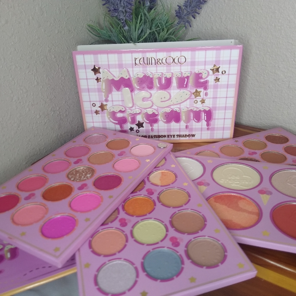 Mauve Ice Cream Eye and Face Palette